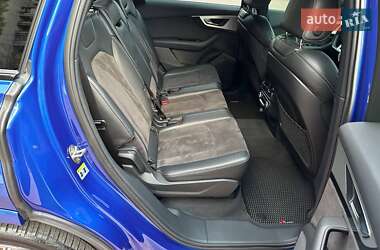 Позашляховик / Кросовер Audi Q7 2016 в 