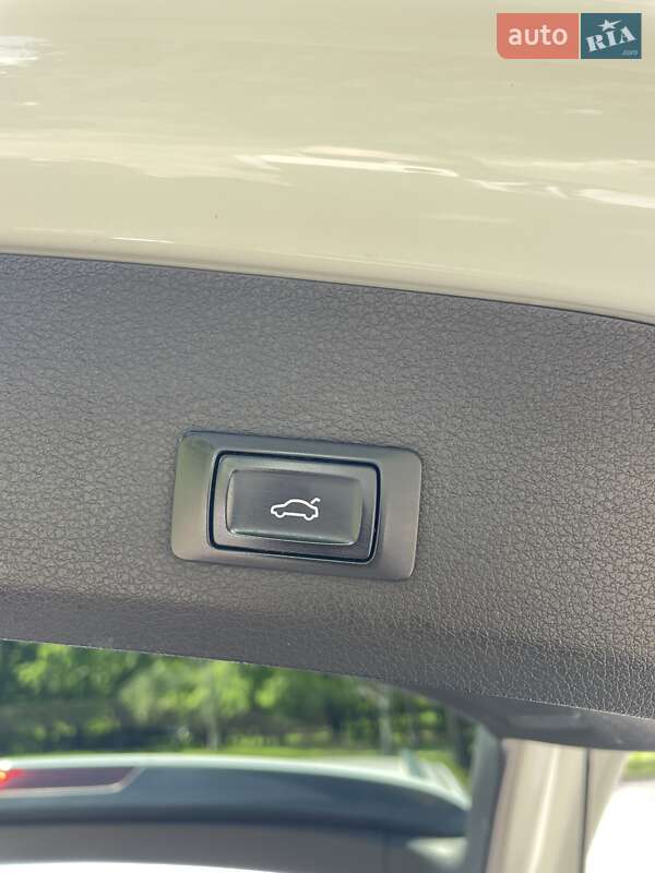Позашляховик / Кросовер Audi Q7 2014 в Одесі
