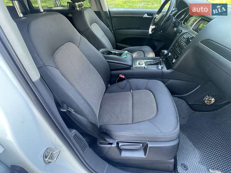 Позашляховик / Кросовер Audi Q7 2014 в Одесі