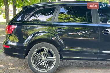 Внедорожник / Кроссовер Audi Q7 2013 в 