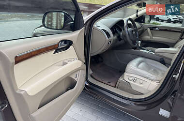 Внедорожник / Кроссовер Audi Q7 2011 в 