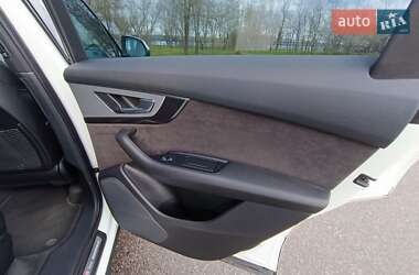 Внедорожник / Кроссовер Audi Q7 2017 в 