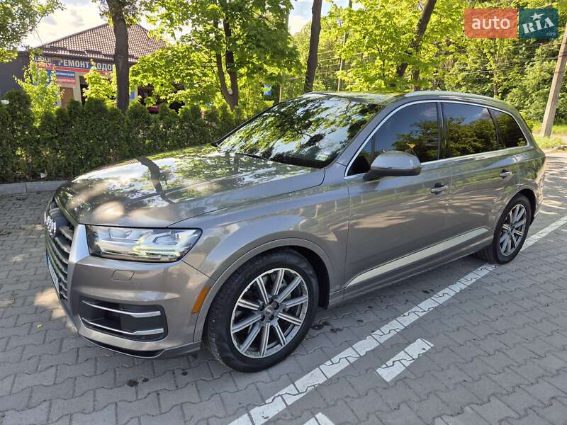 Внедорожник / Кроссовер Audi Q7 2017 в Виннице