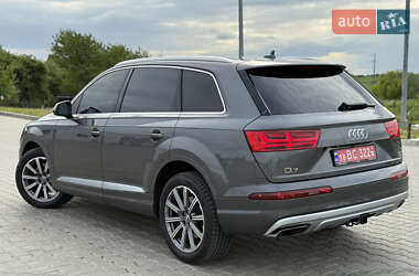 Внедорожник / Кроссовер Audi Q7 2018 в 