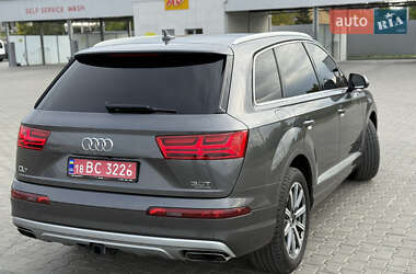 Внедорожник / Кроссовер Audi Q7 2018 в 