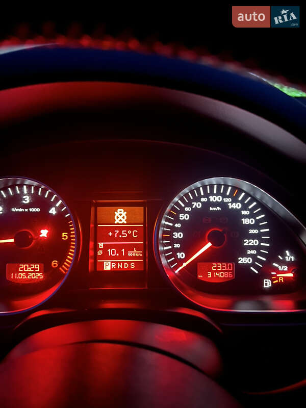 Внедорожник / Кроссовер Audi Q7 2007 в Кицмани