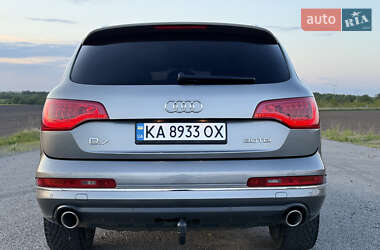 Внедорожник / Кроссовер Audi Q7 2010 в 