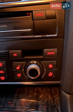 Внедорожник / Кроссовер Audi Q7 2010 в 