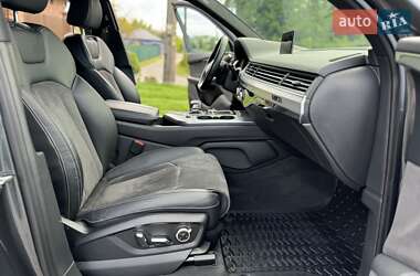 Внедорожник / Кроссовер Audi Q7 2018 в 