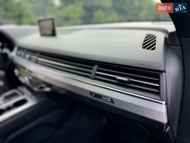 Позашляховик / Кросовер Audi Q7 2018 в Києві фото 60 Позашляховик / Кросовер Audi Q7 2018 в Києві