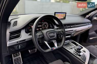 Внедорожник / Кроссовер Audi Q7 2018 в 