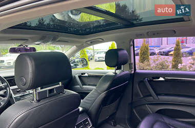 Внедорожник / Кроссовер Audi Q7 2015 в 