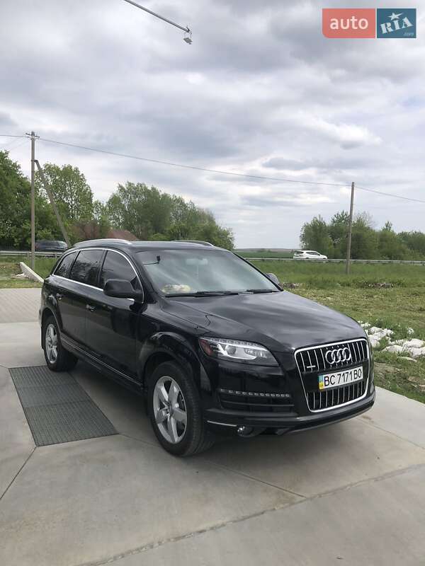 Внедорожник / Кроссовер Audi Q7 2015 в 