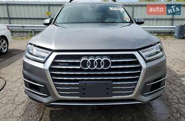Позашляховик / Кросовер Audi Q7 2017 в 