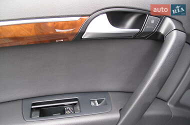 Внедорожник / Кроссовер Audi Q7 2014 в 