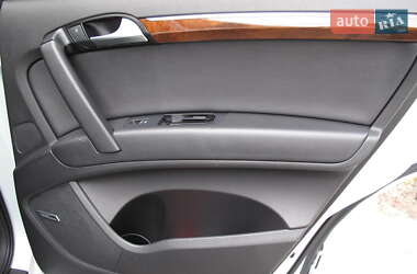 Внедорожник / Кроссовер Audi Q7 2014 в 