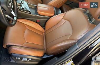 Позашляховик / Кросовер Audi Q7 2019 в 