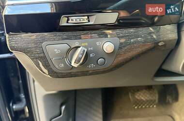 Позашляховик / Кросовер Audi Q7 2019 в 