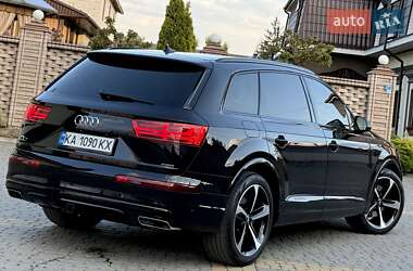 Позашляховик / Кросовер Audi Q7 2019 в 