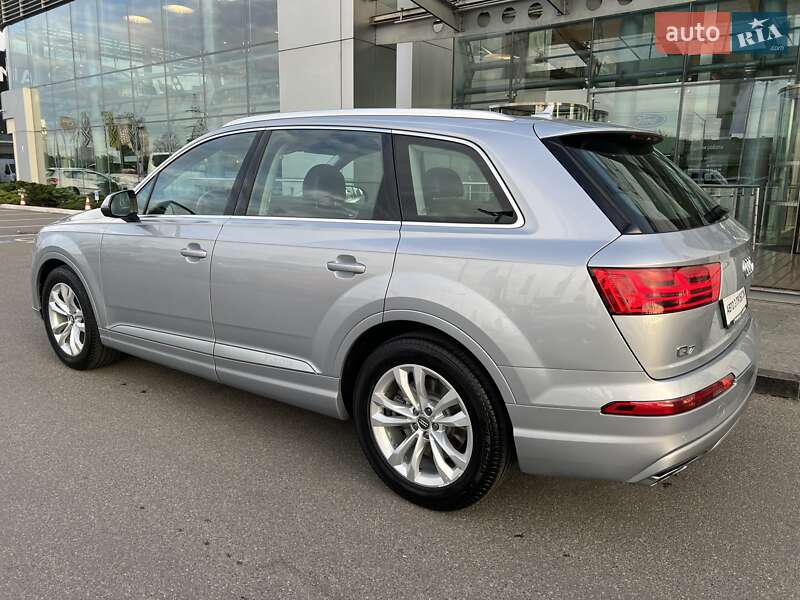 Внедорожник / Кроссовер Audi Q7 2018 в Киеве