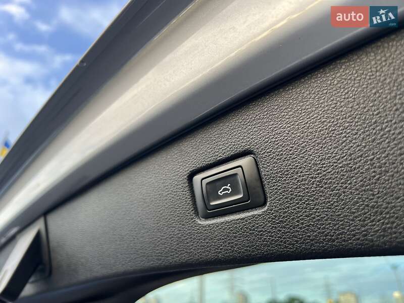 Внедорожник / Кроссовер Audi Q7 2018 в Киеве