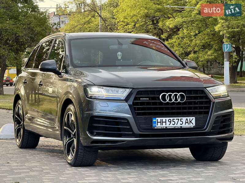 Позашляховик / Кросовер Audi Q7 2018 в Одесі