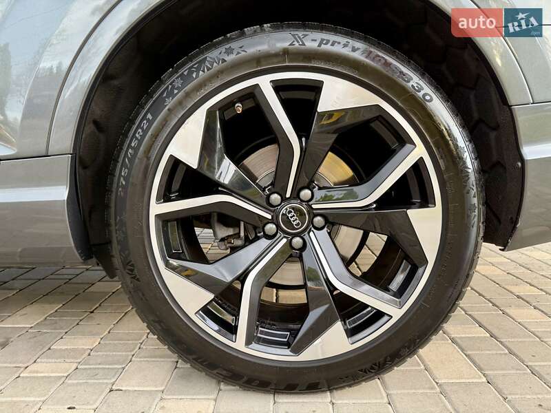 Позашляховик / Кросовер Audi Q7 2018 в Одесі