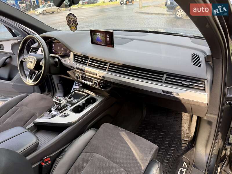 Позашляховик / Кросовер Audi Q7 2018 в Одесі