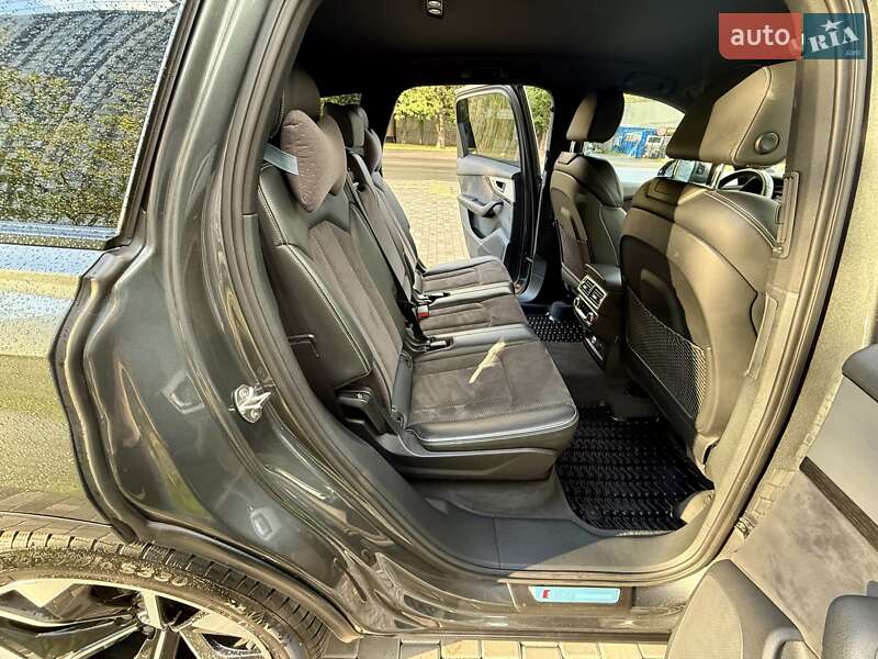 Позашляховик / Кросовер Audi Q7 2018 в Одесі