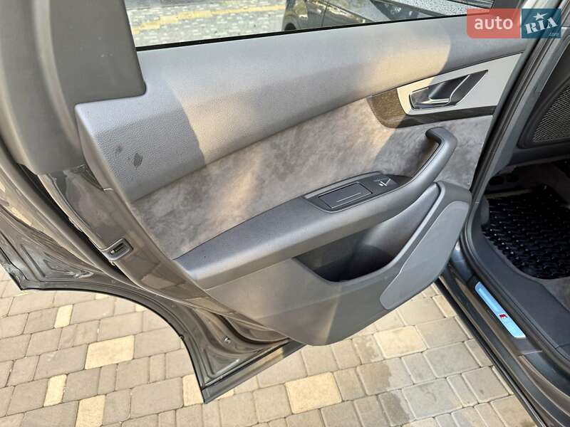 Позашляховик / Кросовер Audi Q7 2018 в Одесі