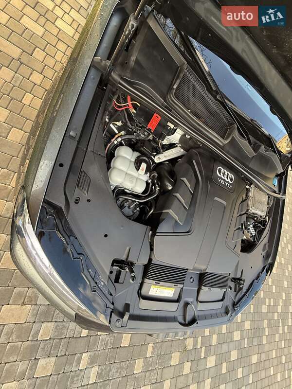 Позашляховик / Кросовер Audi Q7 2018 в Одесі