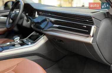 Внедорожник / Кроссовер Audi Q7 2022 в 