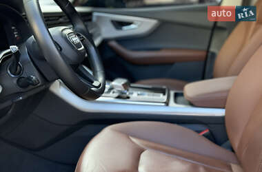 Внедорожник / Кроссовер Audi Q7 2022 в 