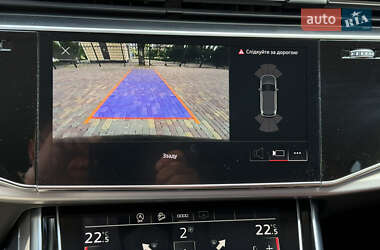 Внедорожник / Кроссовер Audi Q7 2022 в 