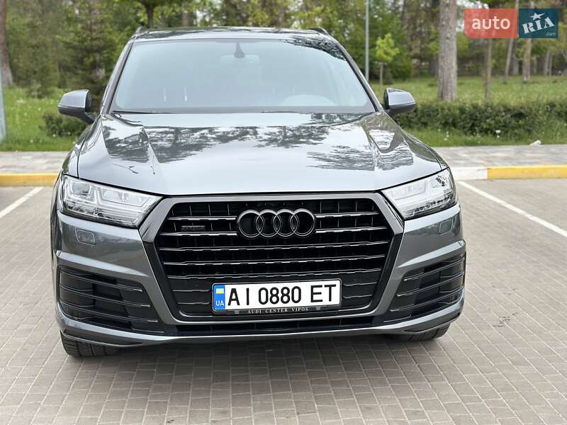 Внедорожник / Кроссовер Audi Q7 2018 в Буче