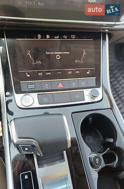 Позашляховик / Кросовер Audi Q7 2020 в 