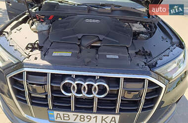 Позашляховик / Кросовер Audi Q7 2020 в 