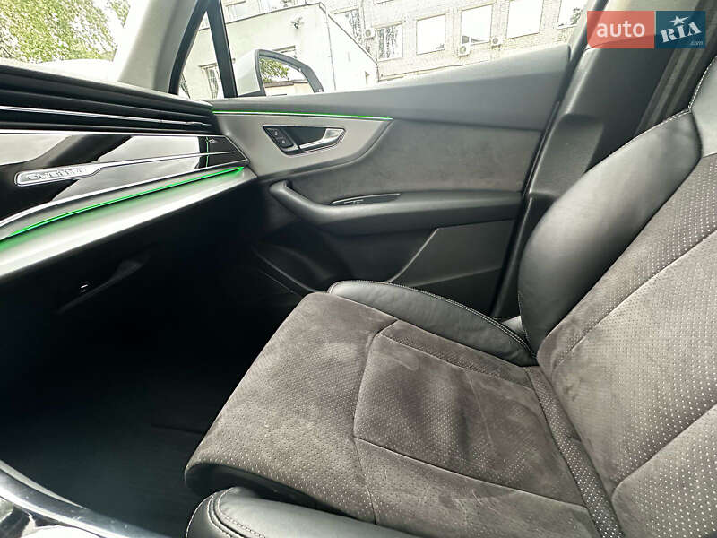 Внедорожник / Кроссовер Audi Q7 2020 в Житомире