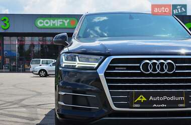 Внедорожник / Кроссовер Audi Q7 2016 в 