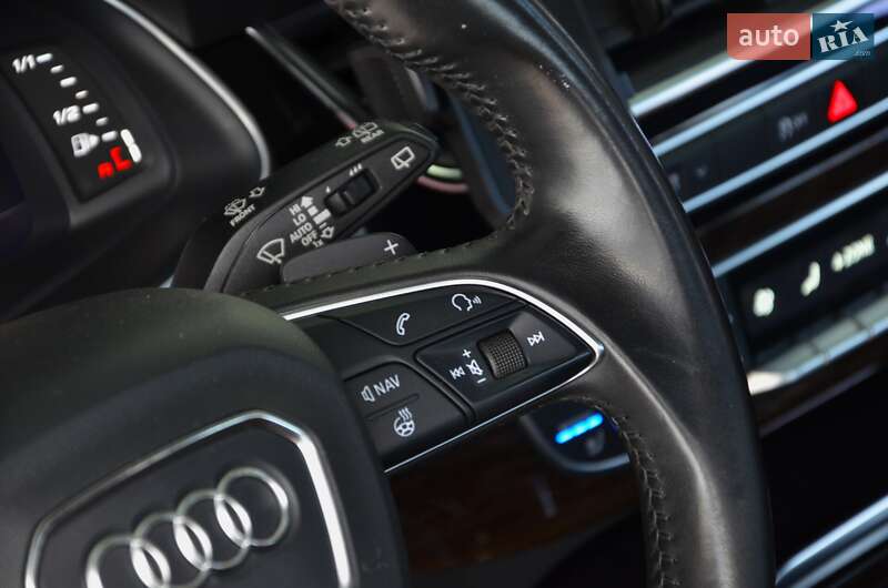 Внедорожник / Кроссовер Audi Q7 2016 в Киеве