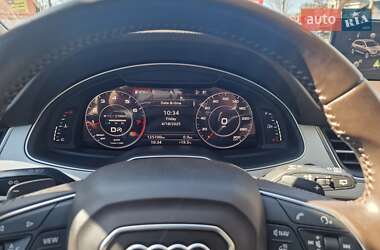 Внедорожник / Кроссовер Audi Q7 2017 в 