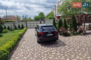 Внедорожник / Кроссовер Audi Q7 2017 в 