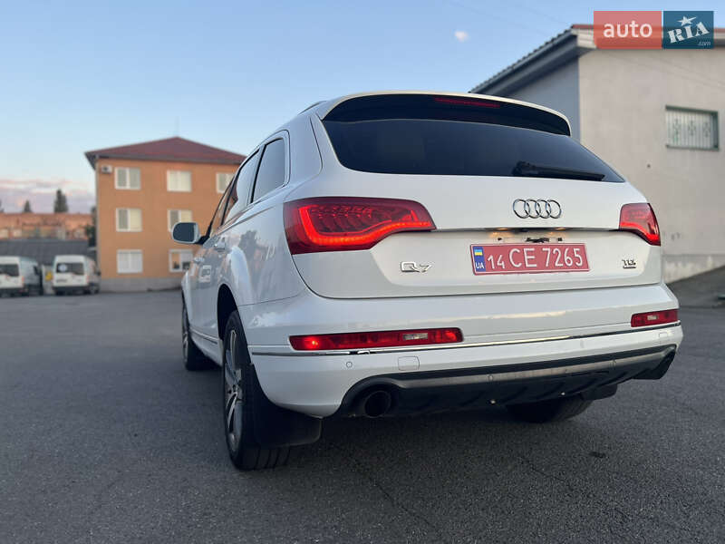 Внедорожник / Кроссовер Audi Q7 2011 в Ужгороде