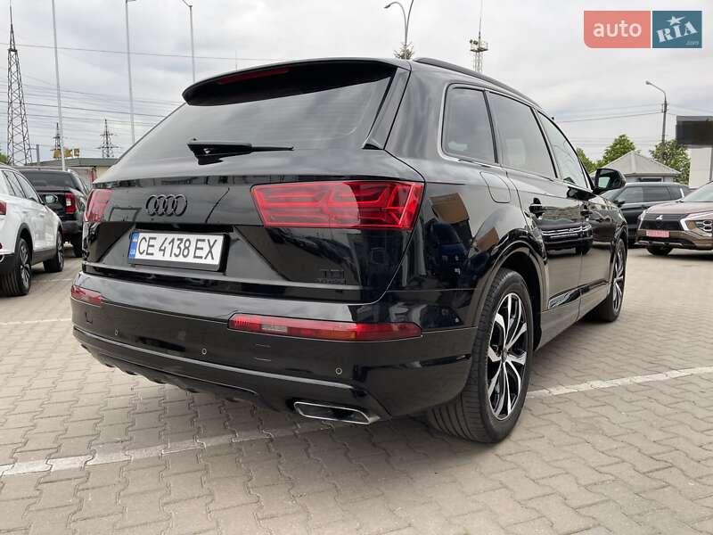 Внедорожник / Кроссовер Audi Q7 2016 в Черновцах