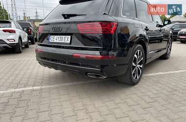 Внедорожник / Кроссовер Audi Q7 2016 в 