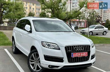 Внедорожник / Кроссовер Audi Q7 2011 в 