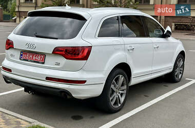 Внедорожник / Кроссовер Audi Q7 2011 в 