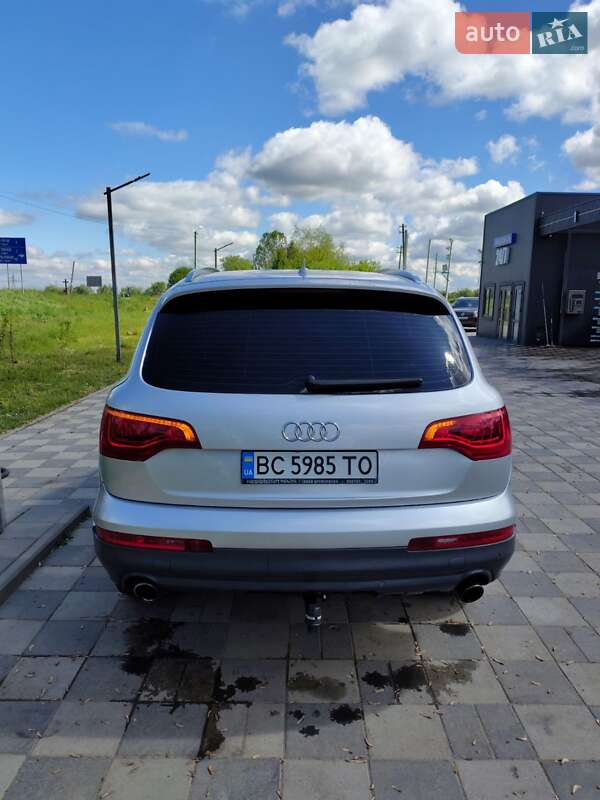 Внедорожник / Кроссовер Audi Q7 2010 в Самборе