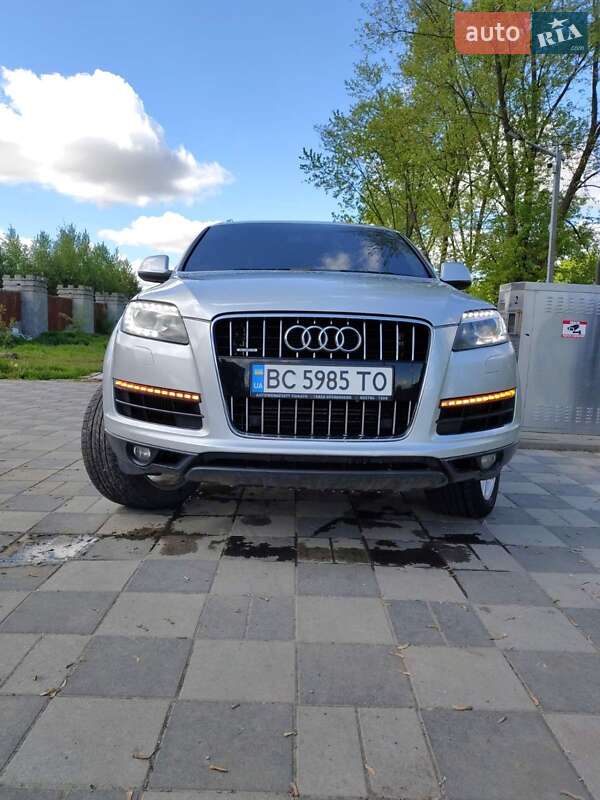 Внедорожник / Кроссовер Audi Q7 2010 в Самборе