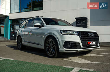 Позашляховик / Кросовер Audi Q7 2017 в Львові